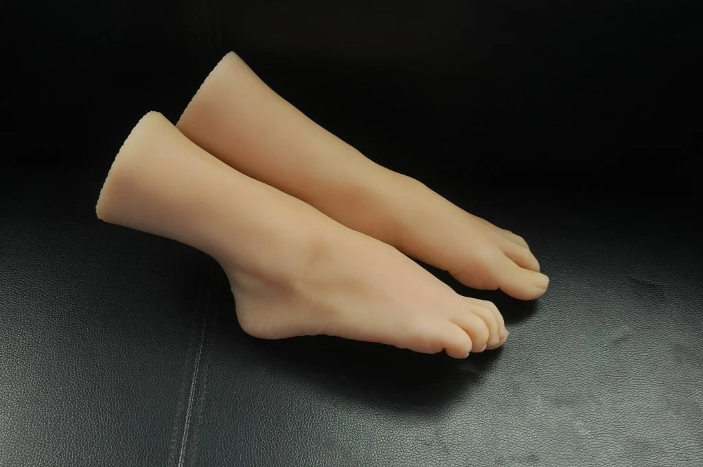 Mannequin Fußfetisch Rechts – Luxus Fußfetisch Mannequin mit detaillierter Hautstruktur und natürlichem Aussehen